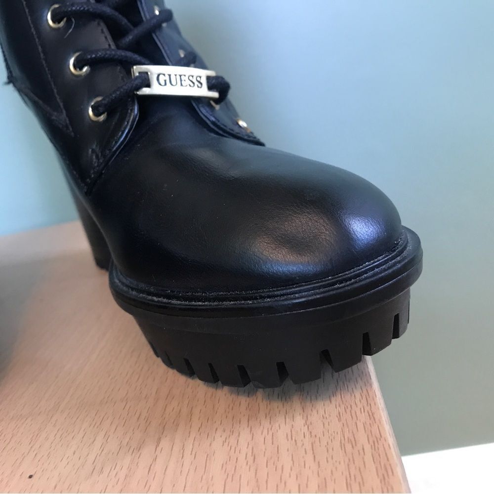 GUESS Manners Platform Heel Lace-Up Boots (9) - Picture 4 of 13